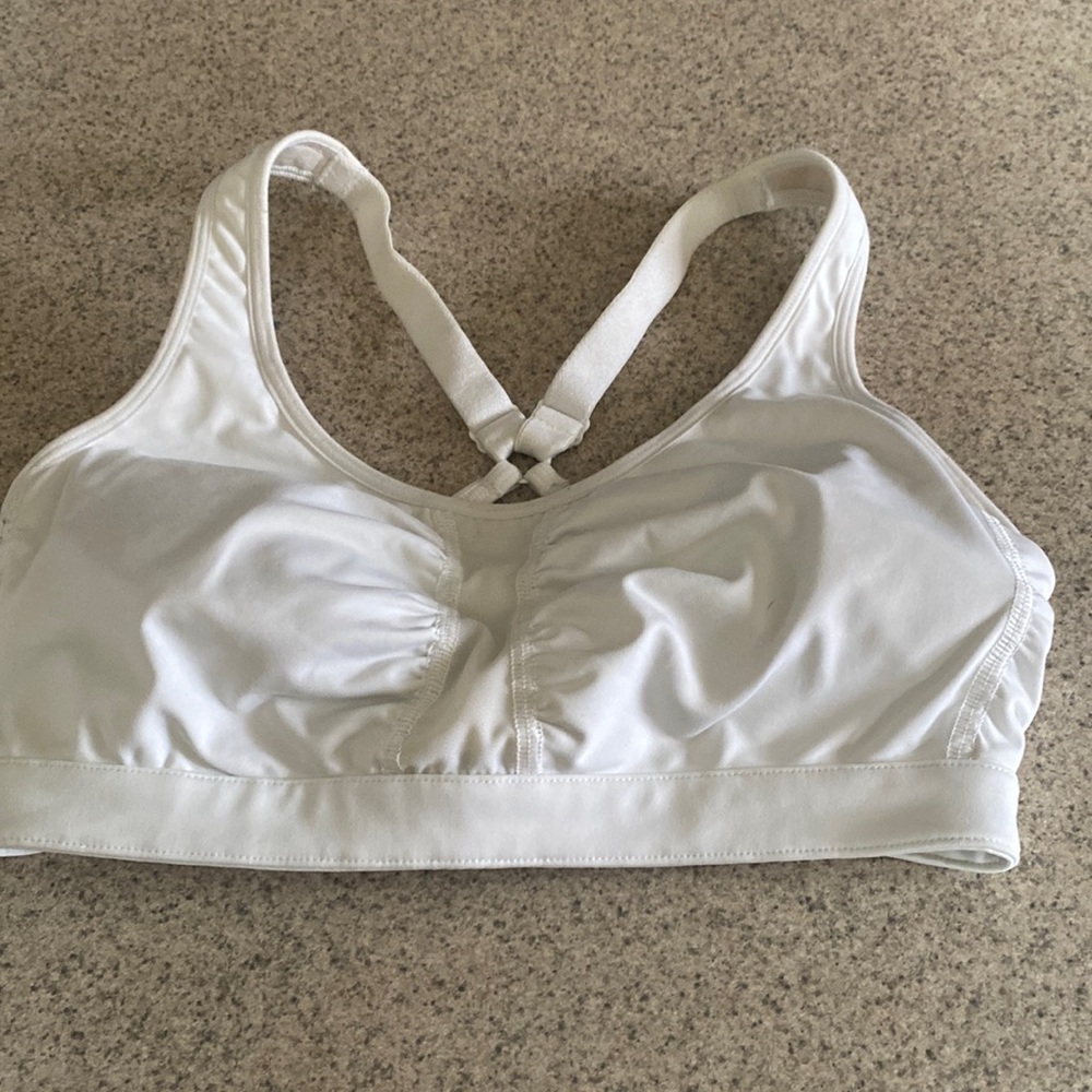 Athleta sports bra 34dd
